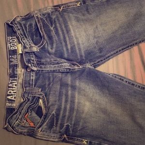 Arias M4 jeans